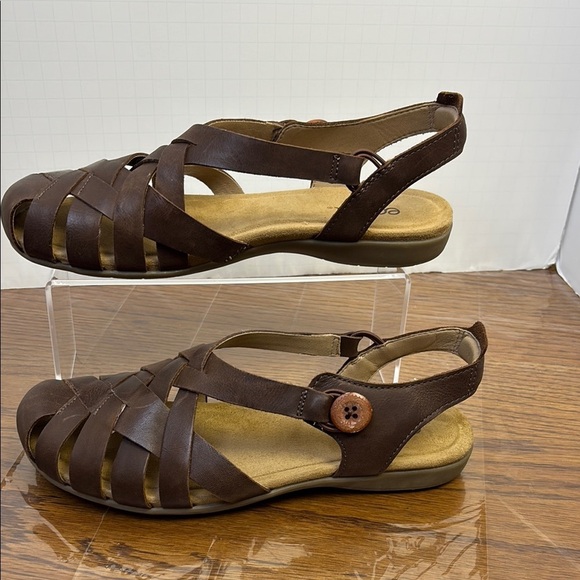 Earth Brown Leather Fisherman Sandals - Picture 2 of 6